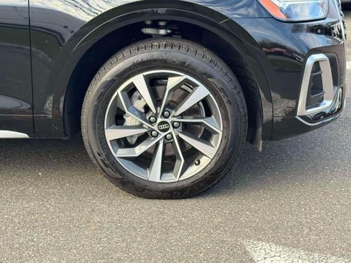 2022 Audi Q5 45 S line quattro Premium