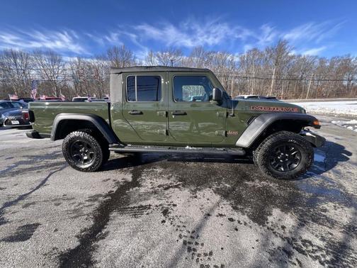 2022 Jeep Gladiator Mojave