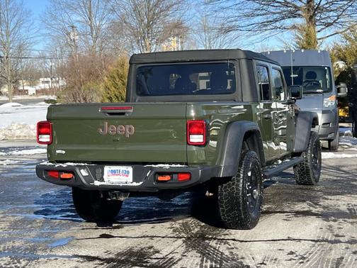 2022 Jeep Gladiator Mojave