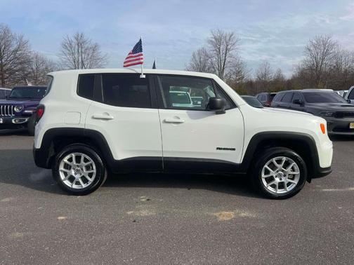 2023 Jeep Renegade Latitude