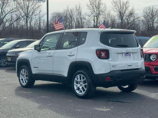 2023 Jeep Renegade Latitude