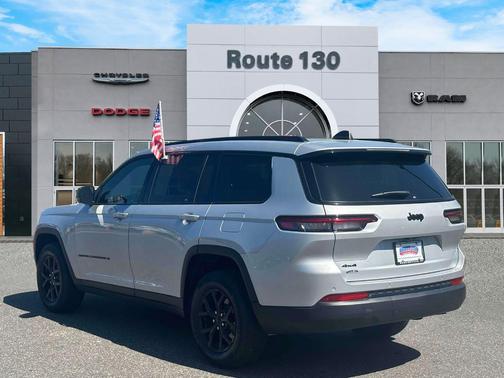 2024 Jeep Grand Cherokee L Laredo