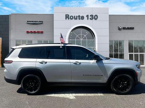 2024 Jeep Grand Cherokee L Laredo