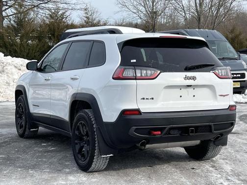 2021 Jeep Cherokee Trailhawk