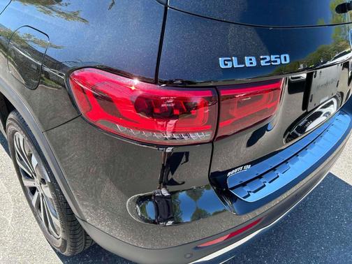 2023 Mercedes-Benz GLB 250 Base 4MATIC