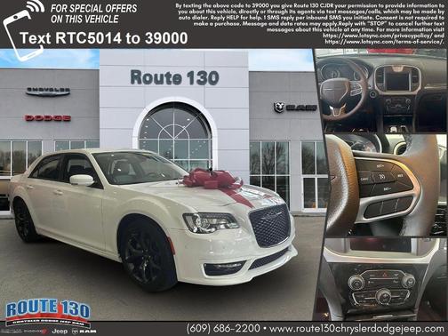 2023 Chrysler 300 Touring L