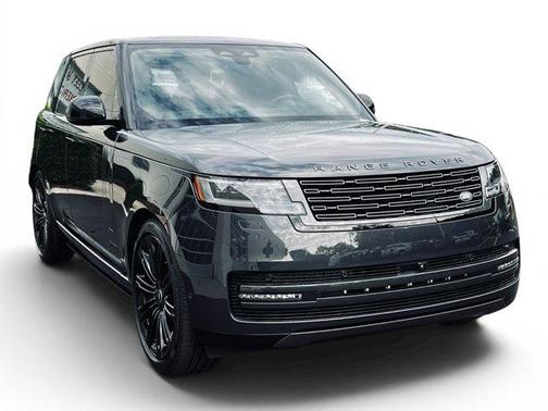 Carpathian Grey 2025 Land Rover Range Rover P400 SE