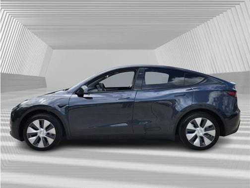2024 Tesla Model Y Base