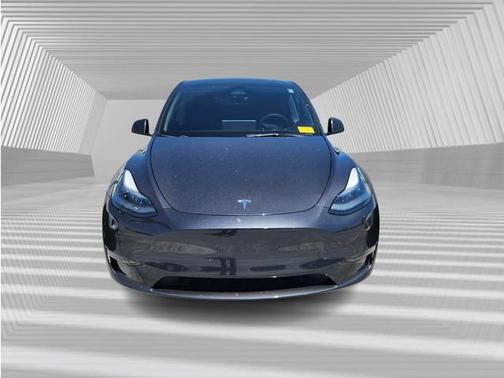2024 Tesla Model Y Base