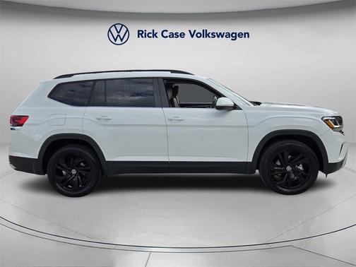 2022 Volkswagen Atlas 3.6 SE w/ Technology