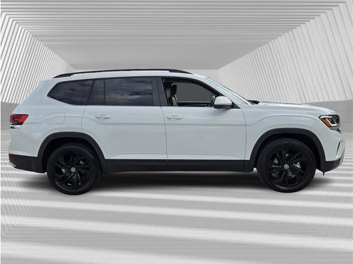 2022 Volkswagen Atlas 3.6 SE w/ Technology