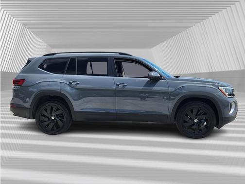 2025 Volkswagen Atlas 2.0T SE