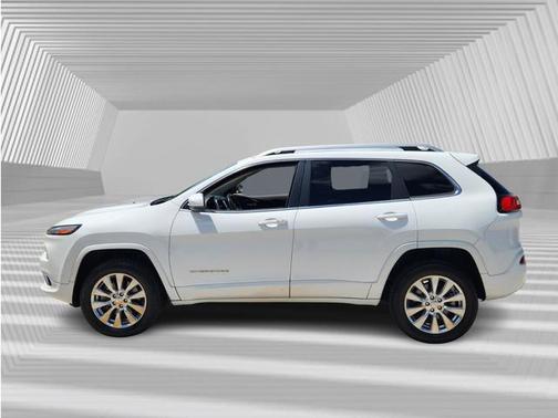 2016 Jeep Cherokee Overland