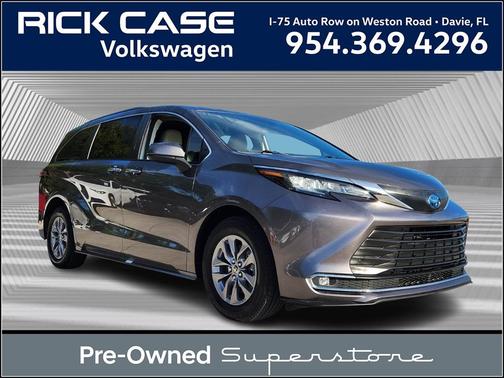 2022 Toyota Sienna XLE