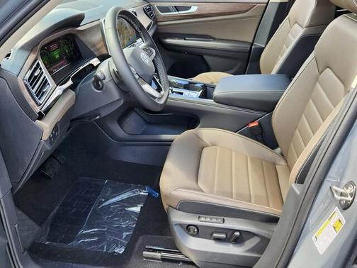 2025 Volkswagen Atlas 2.0T SEL