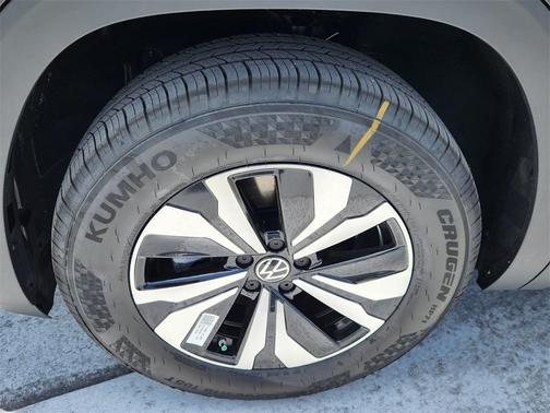 2025 Volkswagen Atlas 2.0T SE