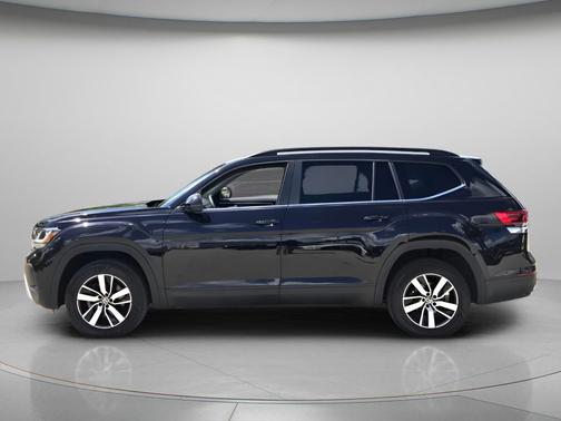 Deep Black Pearl Effect 2022 Volkswagen Atlas 2.0T SE