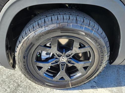 2025 Volkswagen Atlas 2.0T Peak Edition