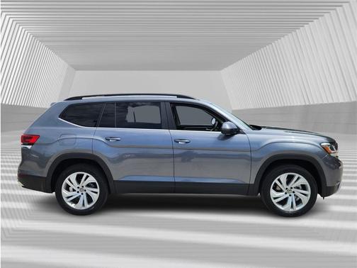 2022 Volkswagen Atlas 2.0T SE w/Technology