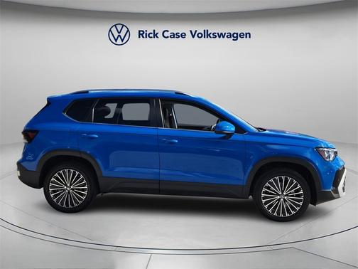 2025 Volkswagen Taos 1.5T SE