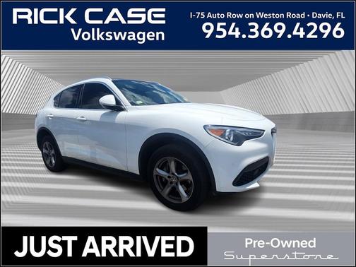 2021 Alfa Romeo Stelvio Base