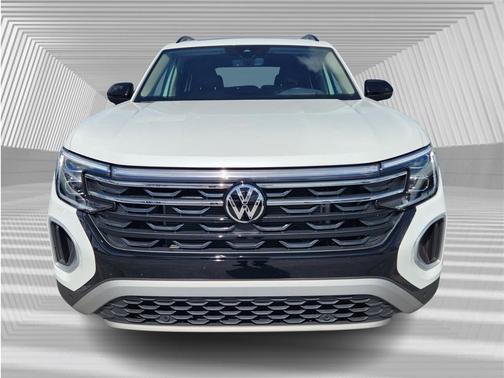 2024 Volkswagen Atlas 2.0T Peak Edition SEL
