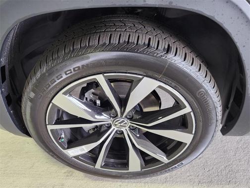 2025 Volkswagen Atlas 2.0T SEL Premium R-Line