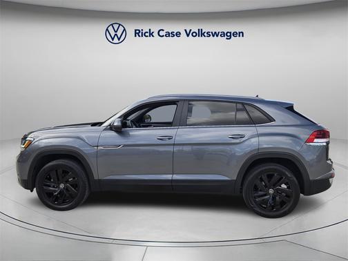 2022 Volkswagen Atlas Cross Sport 2.0T SE w/ Technology