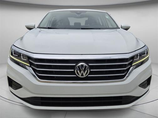 2022 Volkswagen Passat 2.0T SE