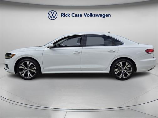 2022 Volkswagen Passat 2.0T SE