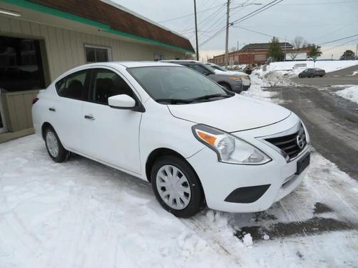 2017 Nissan Versa 1.6 SV