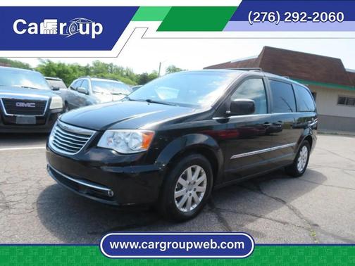 Brilliant Black Crystal Pearlcoat 2013 Chrysler Town & Country Touring