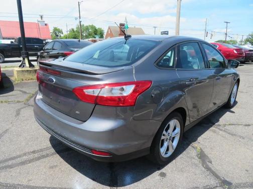 Sterling Gray Metallic 2012 Ford Focus SE