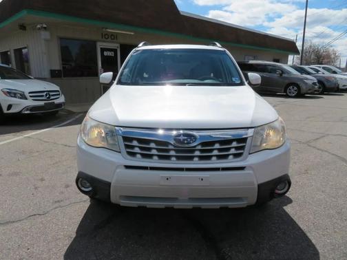 Satin White Pearl 2013 Subaru Forester 2.5X Premium