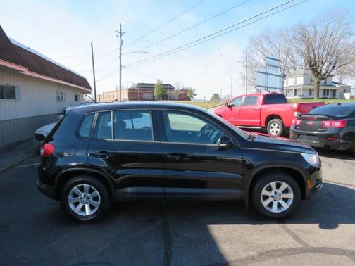 2010 Volkswagen Tiguan S