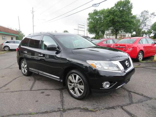 Magnetic Black 2015 Nissan Pathfinder Platinum