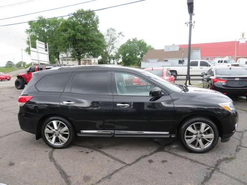 Magnetic Black 2015 Nissan Pathfinder Platinum