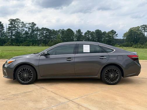 Magnetic Gray Metallic 2017 Toyota Avalon Touring