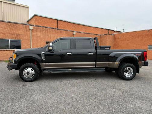 2017 Ford F-350 Lariat