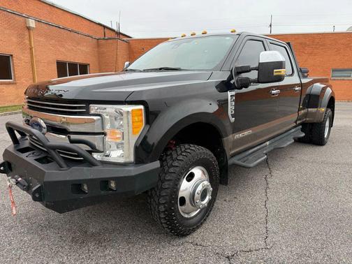 2017 Ford F-350 Lariat