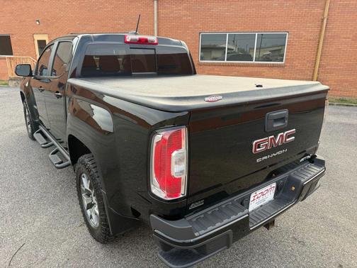 2022 GMC Canyon AT4