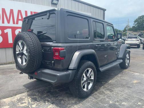 Granite Crystal Metallic Clearcoat 2018 Jeep Wrangler Unlimited Sahara