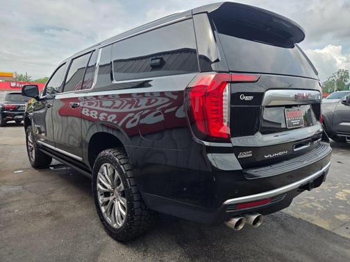 Onyx Black 2021 GMC Yukon XL Denali