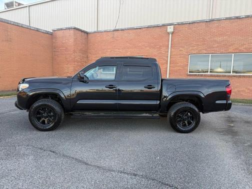 2020 Toyota Tacoma SR