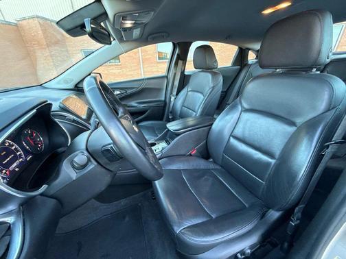 2024 Chevrolet Malibu FWD 2LT