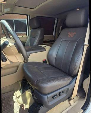 White Platinum Clearcoat Metallic 2016 Ford F-250 King Ranch