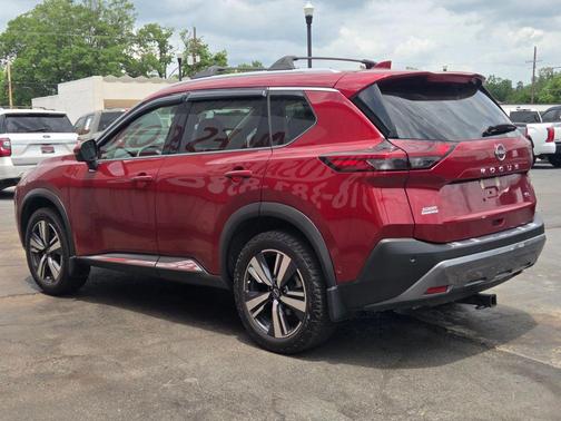 Scarlet 2023 Nissan Rogue SL