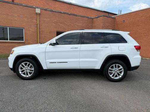 2018 Jeep Grand Cherokee Laredo E