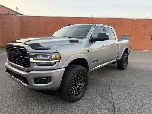 2021 RAM 2500 Laramie Crew Cab 4x4 6'4' Box