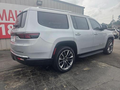 Silver Zynith 2022 Jeep Wagoneer Series II 4x2